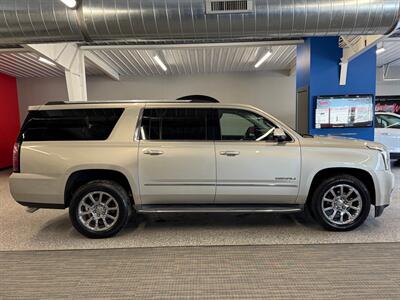 2015 GMC Yukon XL Denali   - Photo 8 - Grand Rapids, MI 49504