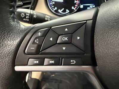 2017 Nissan Rogue SL   - Photo 27 - Grand Rapids, MI 49504