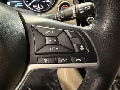 2017 Nissan Rogue SL   - Photo 14 - Grand Rapids, MI 49504