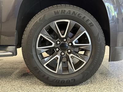 2015 GMC Yukon SLT - Photo 10 - Grand Rapids, MI 49504