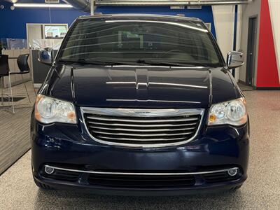 2013 Chrysler Town and Country Touring-L   - Photo 2 - Grand Rapids, MI 49504