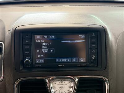 2013 Chrysler Town and Country Touring-L   - Photo 25 - Grand Rapids, MI 49504