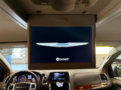 2013 Chrysler Town and Country Touring-L   - Photo 29 - Grand Rapids, MI 49504