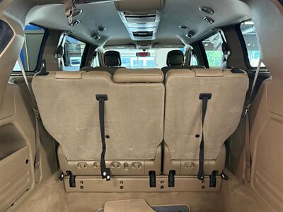2013 Chrysler Town and Country Touring-L   - Photo 15 - Grand Rapids, MI 49504