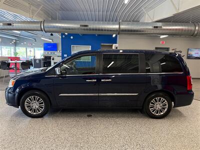 2013 Chrysler Town and Country Touring-L   - Photo 4 - Grand Rapids, MI 49504