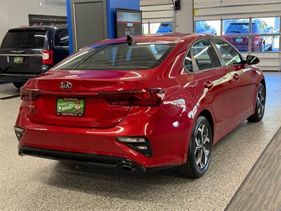 2020 Kia Forte LXS   - Photo 7 - Grand Rapids, MI 49504