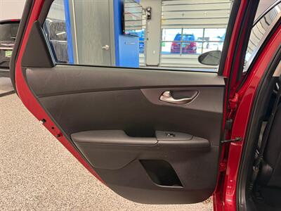 2020 Kia Forte LXS   - Photo 18 - Grand Rapids, MI 49504