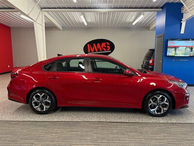 2020 Kia Forte LXS   - Photo 8 - Grand Rapids, MI 49504