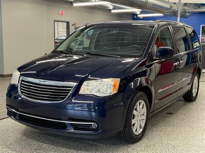 2014 Chrysler Town and Country Touring   - Photo 3 - Grand Rapids, MI 49504