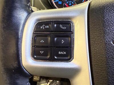 2014 Chrysler Town and Country Touring   - Photo 22 - Grand Rapids, MI 49504