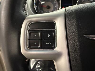 2016 Chrysler Town and Country Touring-L - Photo 28 - Grand Rapids, MI 49504