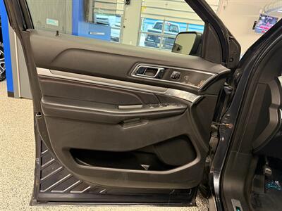 2017 Ford Explorer Sport   - Photo 23 - Grand Rapids, MI 49504