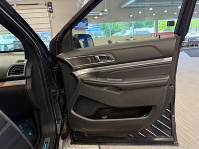 2017 Ford Explorer Sport   - Photo 11 - Grand Rapids, MI 49504