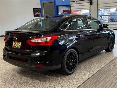 2014 Ford Focus Titanium - Photo 7 - Grand Rapids, MI 49504