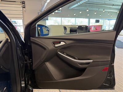 2014 Ford Focus Titanium - Photo 11 - Grand Rapids, MI 49504