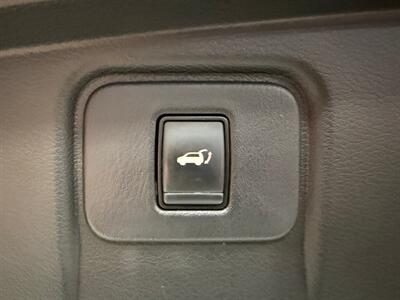 2017 Nissan Murano SV   - Photo 9 - Grand Rapids, MI 49504