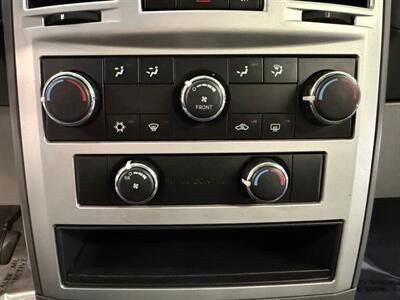 2010 Chrysler Town and Country Touring   - Photo 23 - Grand Rapids, MI 49504