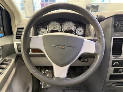 2010 Chrysler Town and Country Touring   - Photo 21 - Grand Rapids, MI 49504