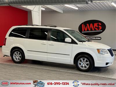 2010 Chrysler Town and Country Touring   - Photo 1 - Grand Rapids, MI 49504