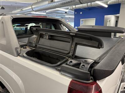 2009 Chevrolet Avalanche LT - Photo 13 - Grand Rapids, MI 49504