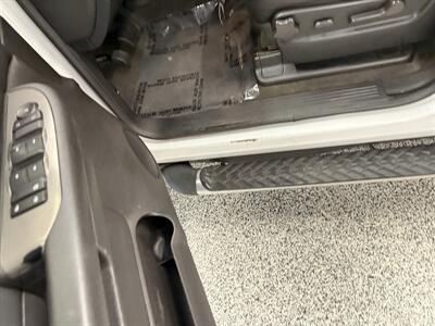 2009 Chevrolet Avalanche LT - Photo 18 - Grand Rapids, MI 49504