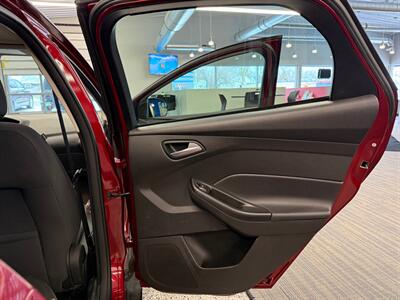 2013 Ford Focus SE   - Photo 21 - Grand Rapids, MI 49504