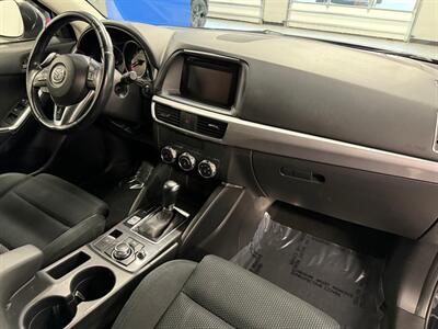 2016 Mazda CX-5 Touring   - Photo 12 - Grand Rapids, MI 49504