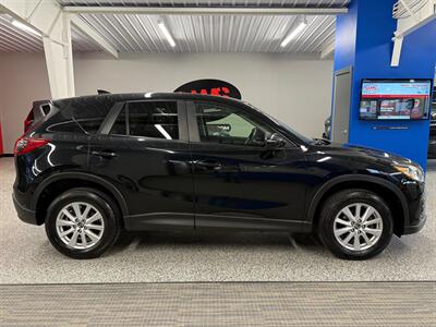 2016 Mazda CX-5 Touring   - Photo 8 - Grand Rapids, MI 49504