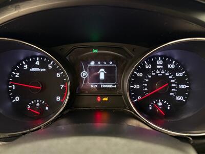 2016 Kia Sedona LX   - Photo 22 - Grand Rapids, MI 49504