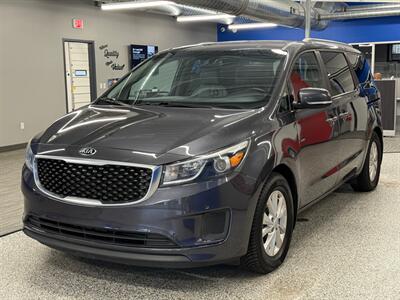 2016 Kia Sedona LX   - Photo 3 - Grand Rapids, MI 49504