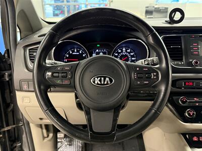 2016 Kia Sedona LX   - Photo 31 - Grand Rapids, MI 49504