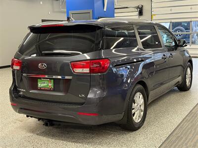 2016 Kia Sedona LX   - Photo 7 - Grand Rapids, MI 49504