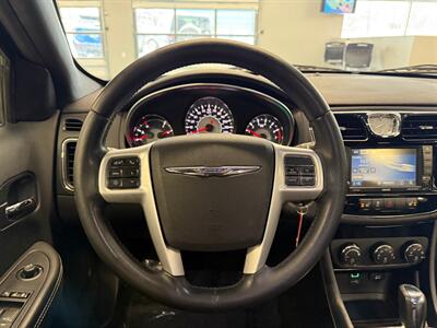 2012 Chrysler 200 Limited - Photo 20 - Grand Rapids, MI 49504