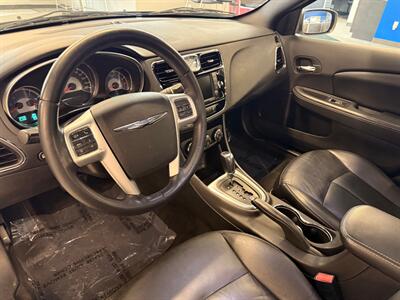 2012 Chrysler 200 Limited - Photo 22 - Grand Rapids, MI 49504