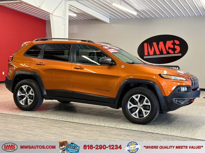 2016 Jeep Cherokee Trailhawk   - Photo 1 - Grand Rapids, MI 49504