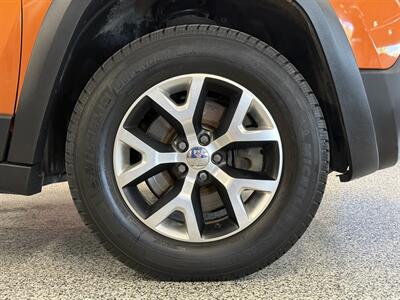 2016 Jeep Cherokee Trailhawk   - Photo 10 - Grand Rapids, MI 49504