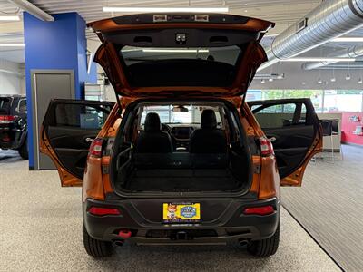 2016 Jeep Cherokee Trailhawk   - Photo 12 - Grand Rapids, MI 49504