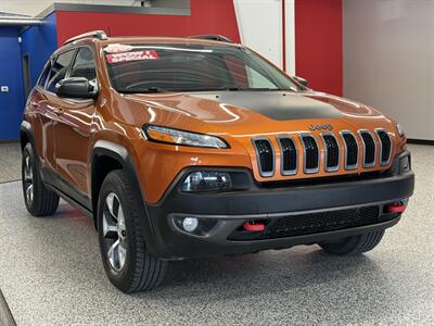 2016 Jeep Cherokee Trailhawk   - Photo 2 - Grand Rapids, MI 49504