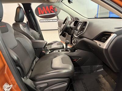 2016 Jeep Cherokee Trailhawk   - Photo 19 - Grand Rapids, MI 49504