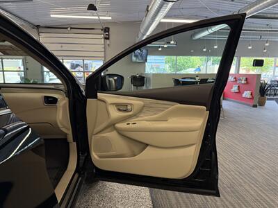 2016 Nissan Murano SL - Photo 20 - Grand Rapids, MI 49504