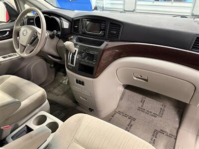 2017 Nissan Quest SV   - Photo 12 - Grand Rapids, MI 49504