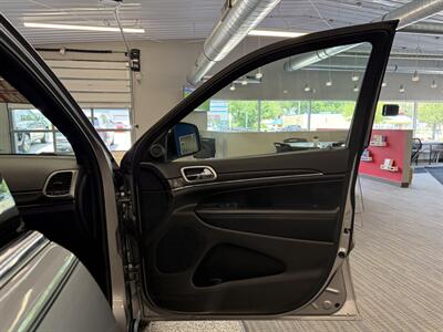 2018 Jeep Grand Cherokee Limited - Photo 11 - Grand Rapids, MI 49504