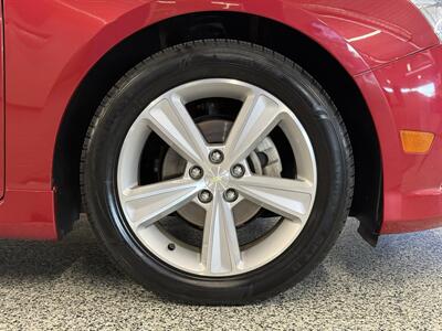 2014 Chevrolet Cruze 2LT Auto - Photo 10 - Grand Rapids, MI 49504