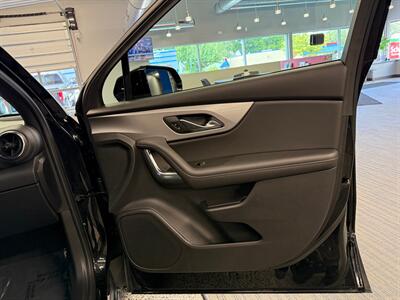 2022 Chevrolet Blazer LT   - Photo 11 - Grand Rapids, MI 49504