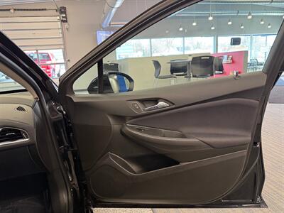 2017 Chevrolet Cruze LT Auto   - Photo 12 - Grand Rapids, MI 49504