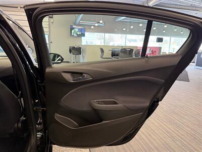 2017 Chevrolet Cruze LT Auto   - Photo 15 - Grand Rapids, MI 49504