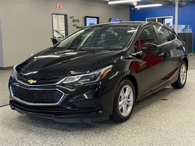 2017 Chevrolet Cruze LT Auto   - Photo 3 - Grand Rapids, MI 49504