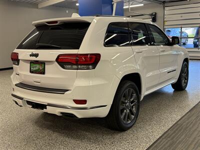 2019 Jeep Grand Cherokee Overland - Photo 7 - Grand Rapids, MI 49504