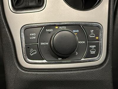 2019 Jeep Grand Cherokee Overland - Photo 34 - Grand Rapids, MI 49504