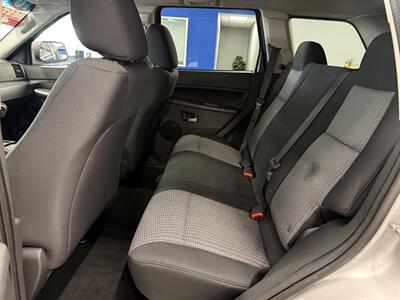 2010 Jeep Grand Cherokee Laredo - Photo 21 - Grand Rapids, MI 49504